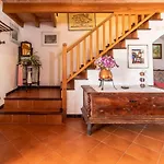 Villa Suari